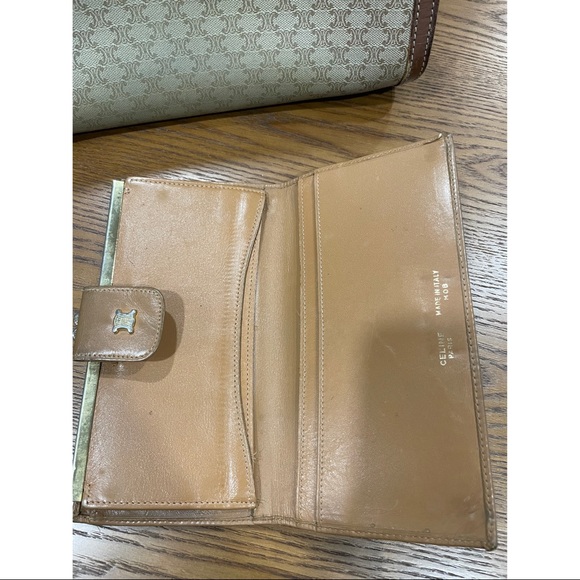 Set of Vintage Celine clutch wristlet and wallet - Picture 3 of 11